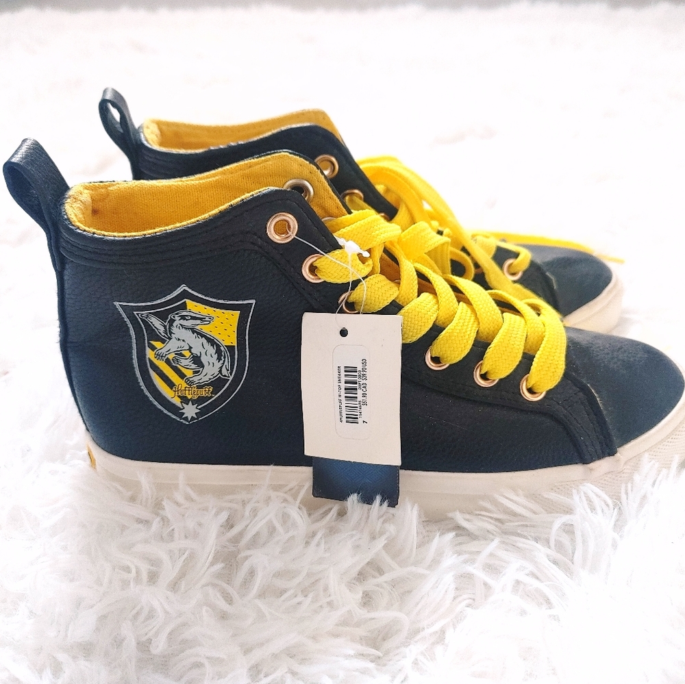 Hot Topic Hufflepuff Harry Potter HighTop Sneaker